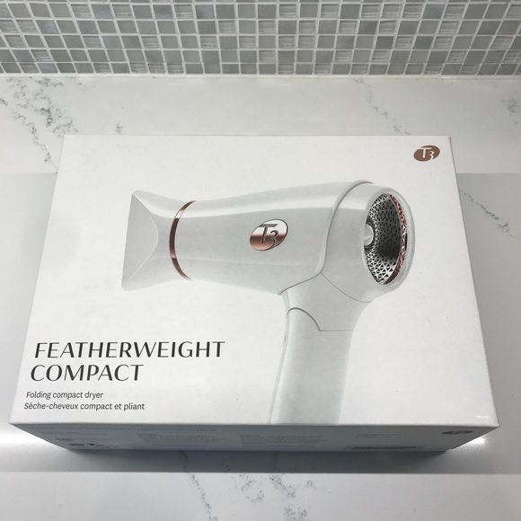 T3 featherweight compact folding dryer Clearance